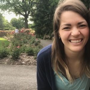 Meet your Posher, Lauren